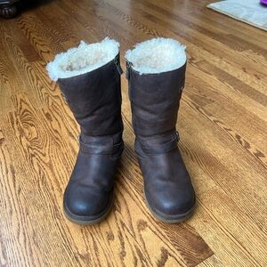 UGG Kinsington Boot